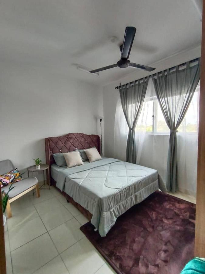 Qilayna Guest Room Sepang Exterior photo